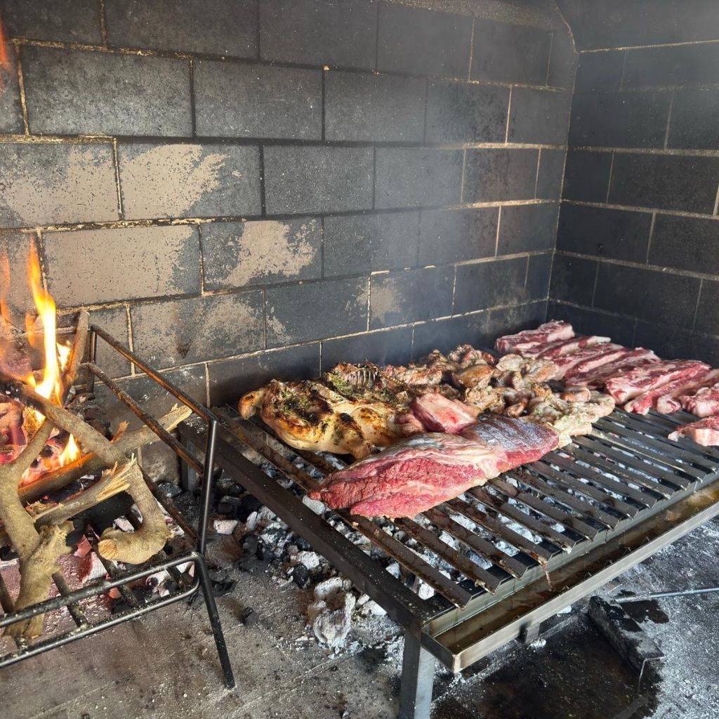 Parrilla Argentina para barbacoa con grasera Varilla V de Acero al Carbono