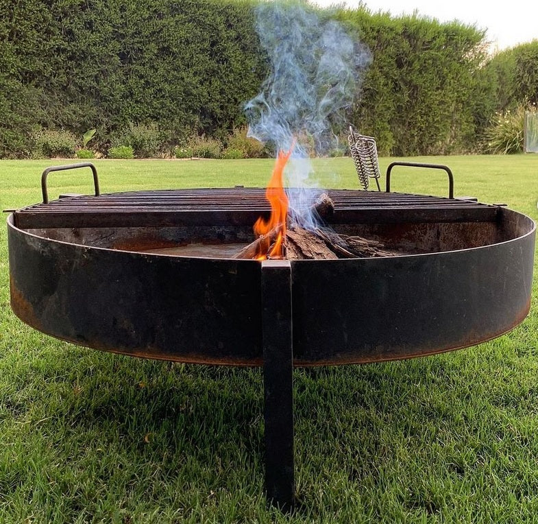 Barbacoa. Parrilla Semicircular + Asador Libro. Fogonero Sambo 1 metro. Paellero de Jardin. Diseño Moderno
