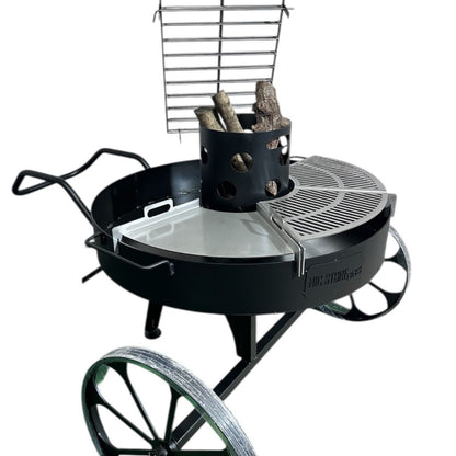 Fogonero CARRO MEDIEVAL Barbacoa con Parrilla Laser+ Plancha bifera + Leñero + Asador Libro. Paellero de Jardín
