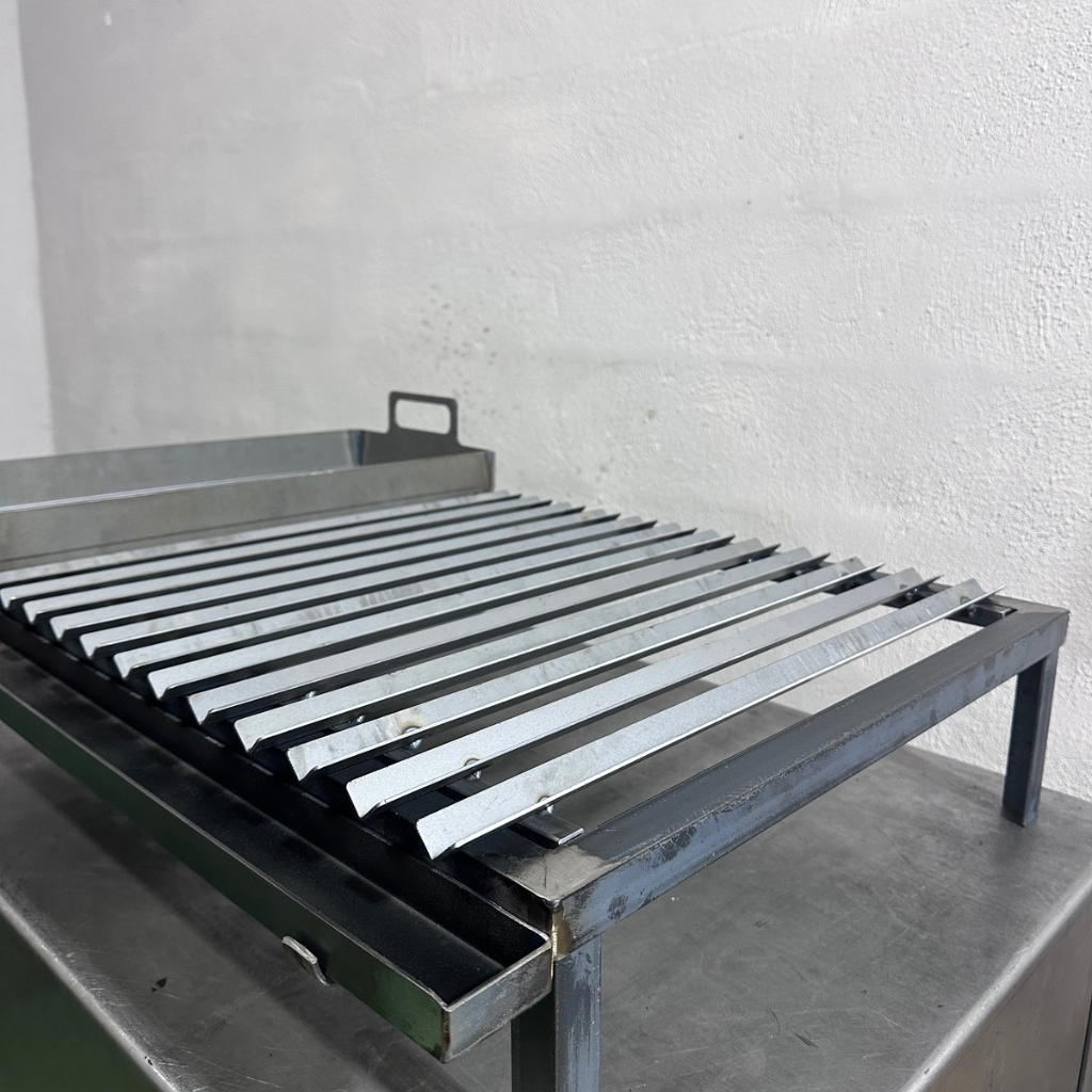 Parrilla Argentina para Barbacoa Acero al Carbono con grasera Modular Varilla V